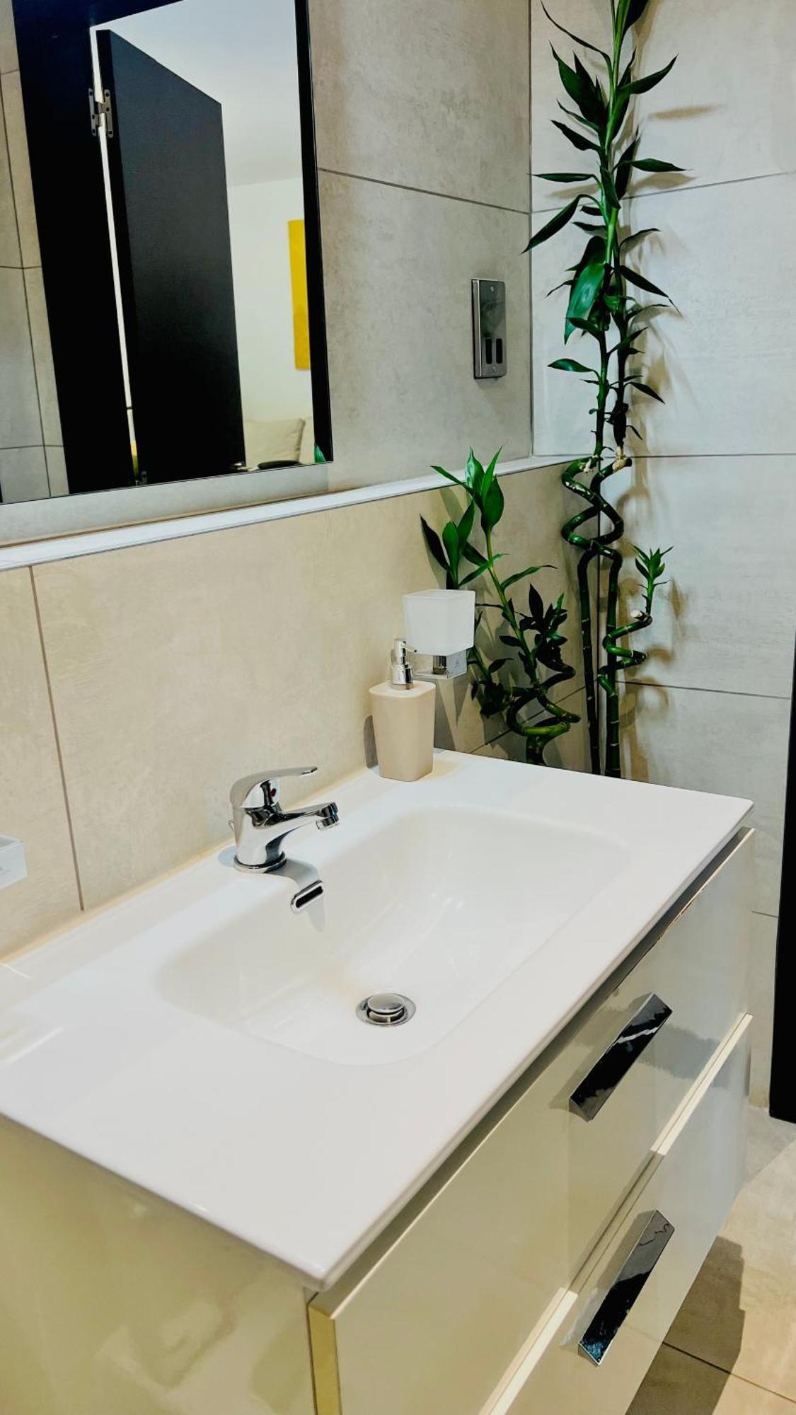 The Signature Apartments, Accra Ghana Rum bild